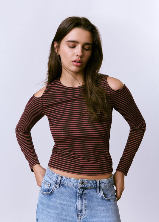 Camiseta cut-out hombro raya lurex