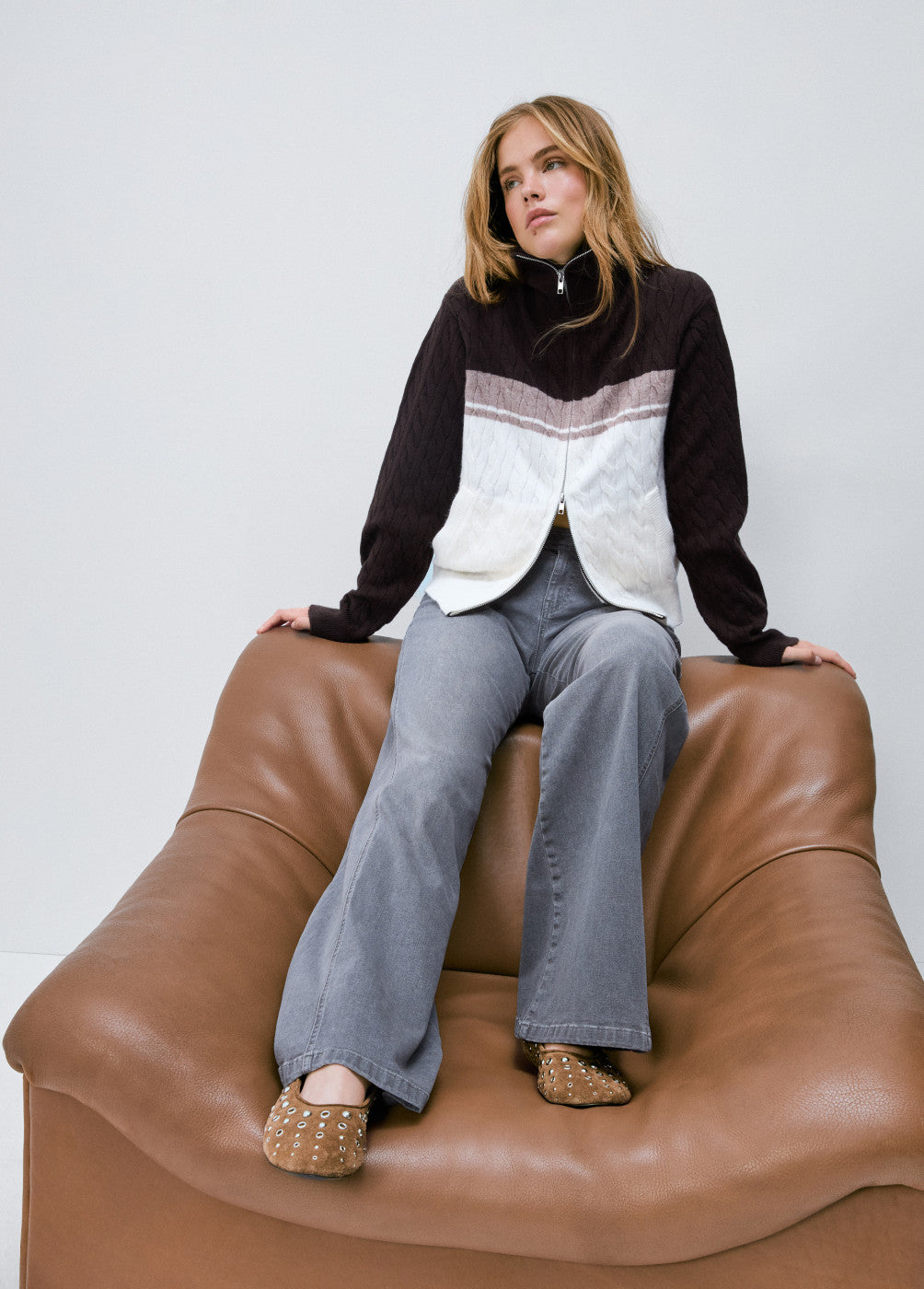 Chaqueta punto cremallera trenzas