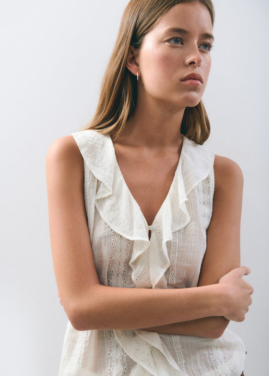 Blusa volantes bordados