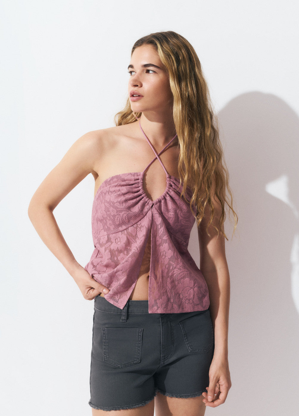 Top halter encaje