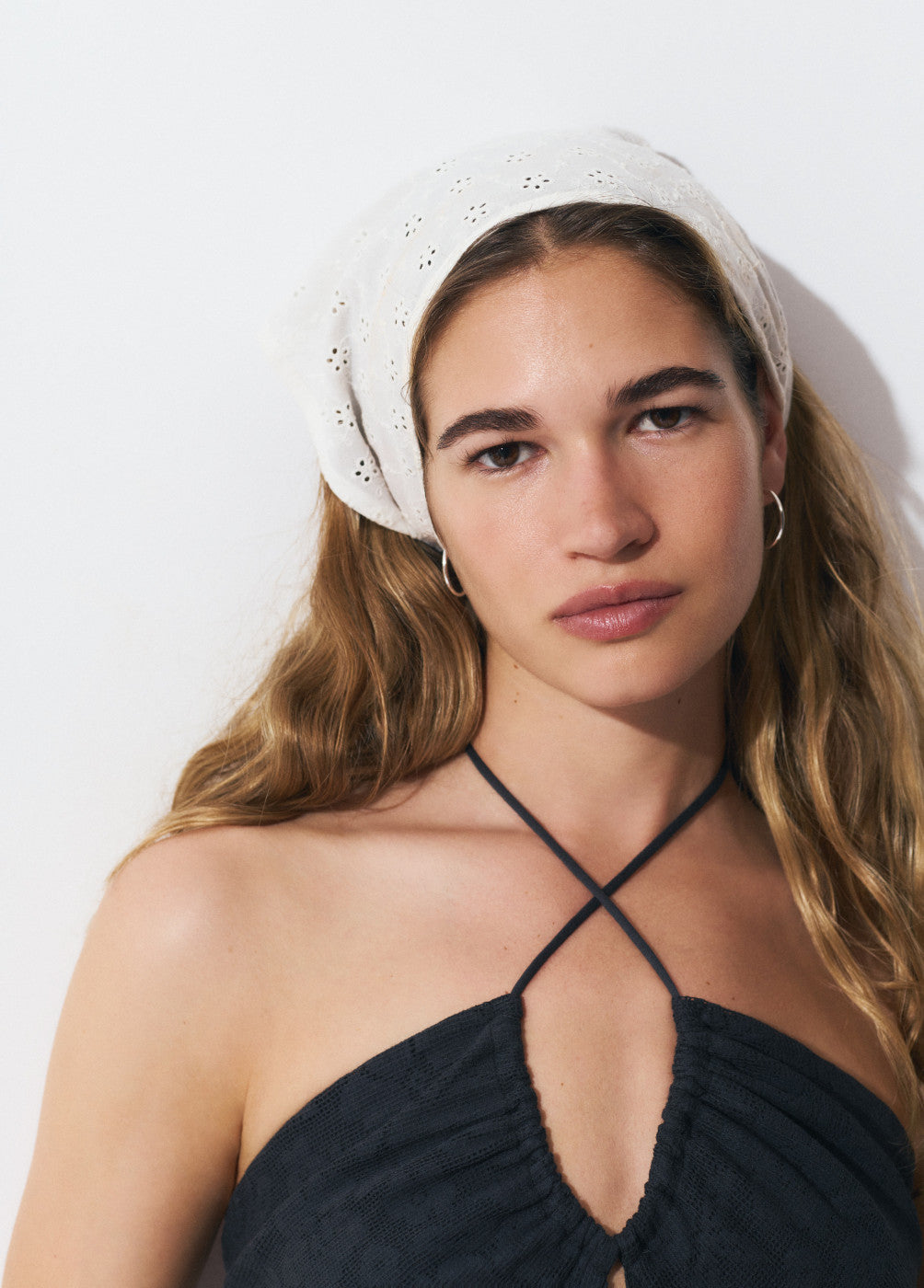 Top halter encaje