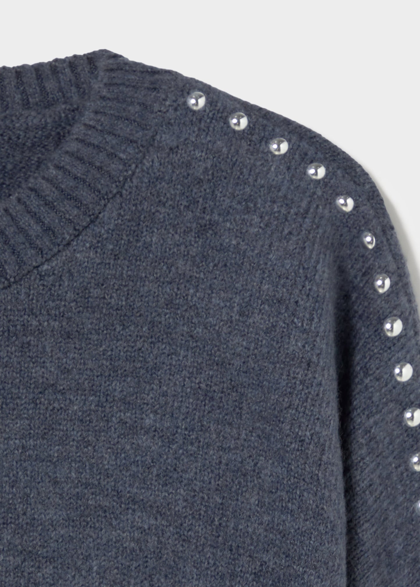 Jersey tachas hombro