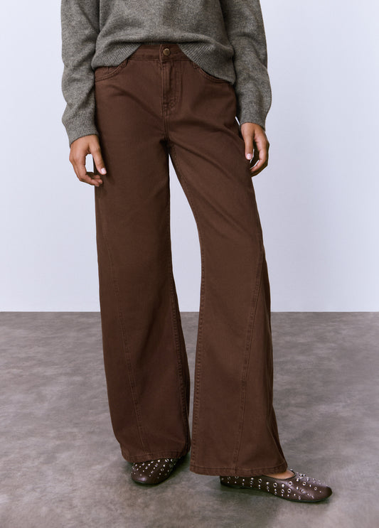 Pantalón corte lateral