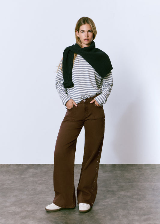 Pantalón culotte tachas