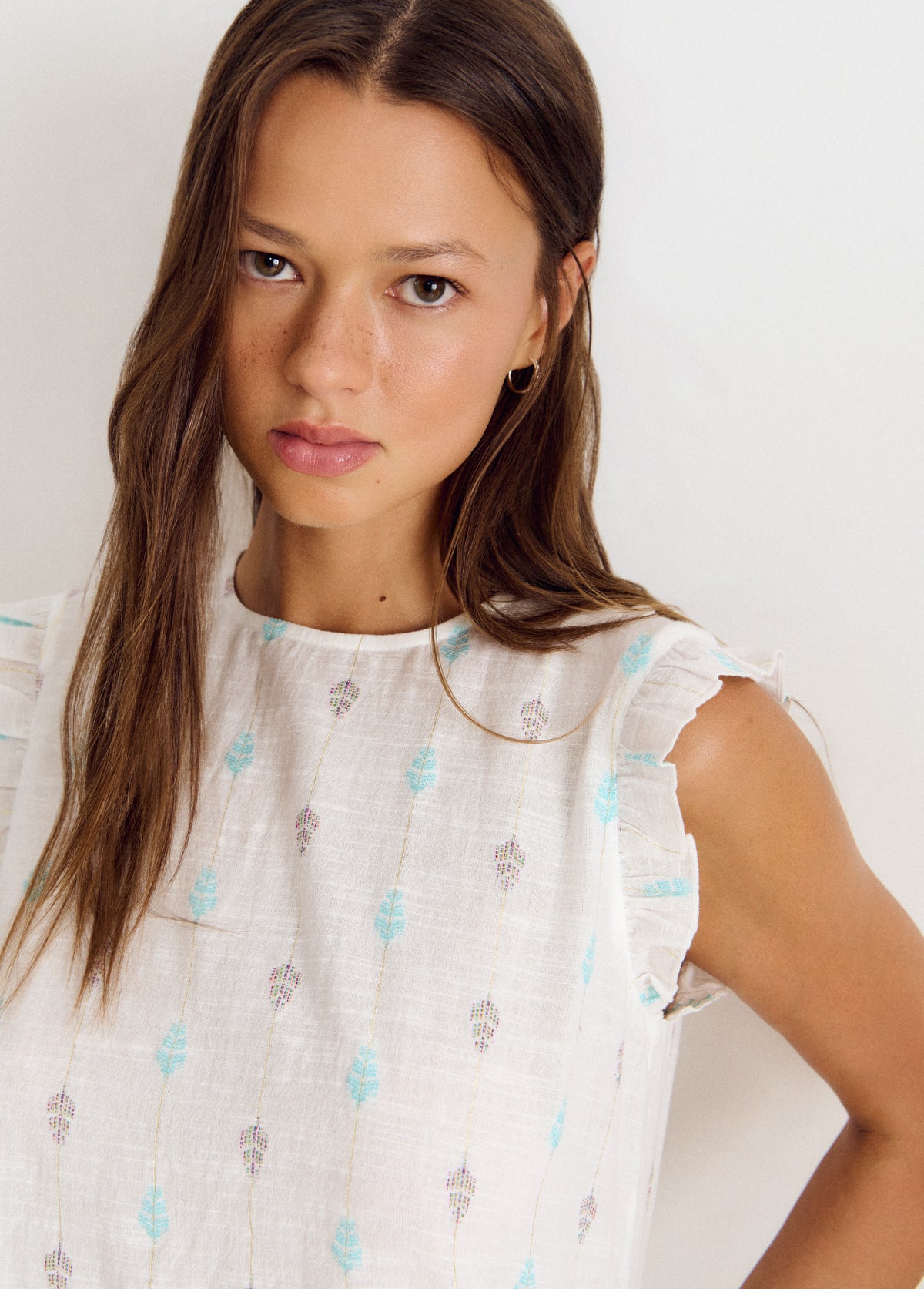 Blusa multiposición bordados