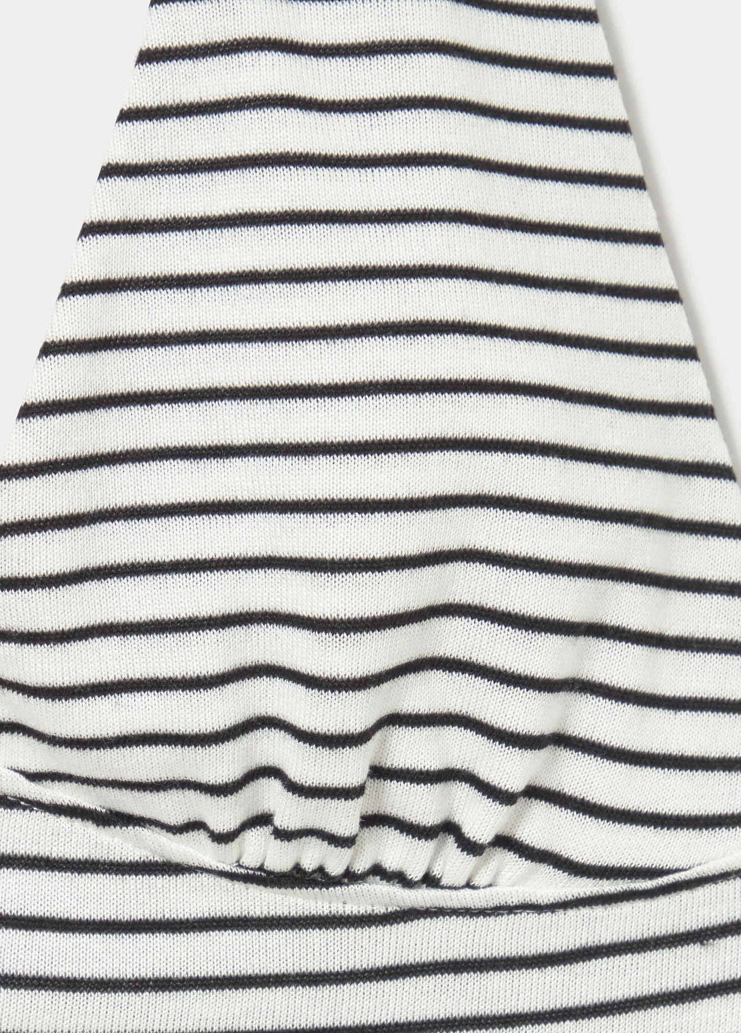 Top halter raya tejida