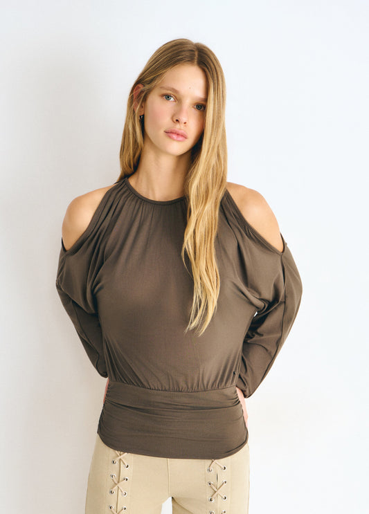 Camiseta viscosa frunce bajo