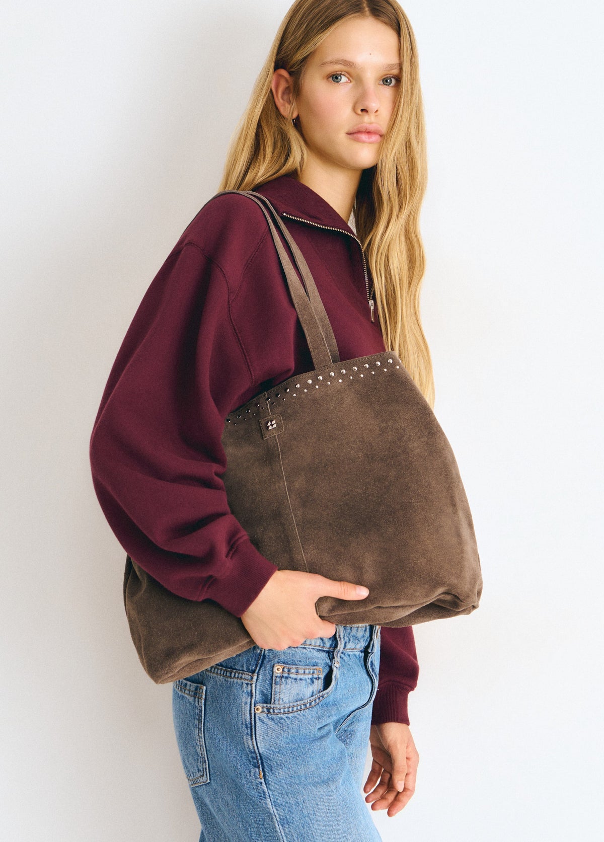 Bolso shopper tachas