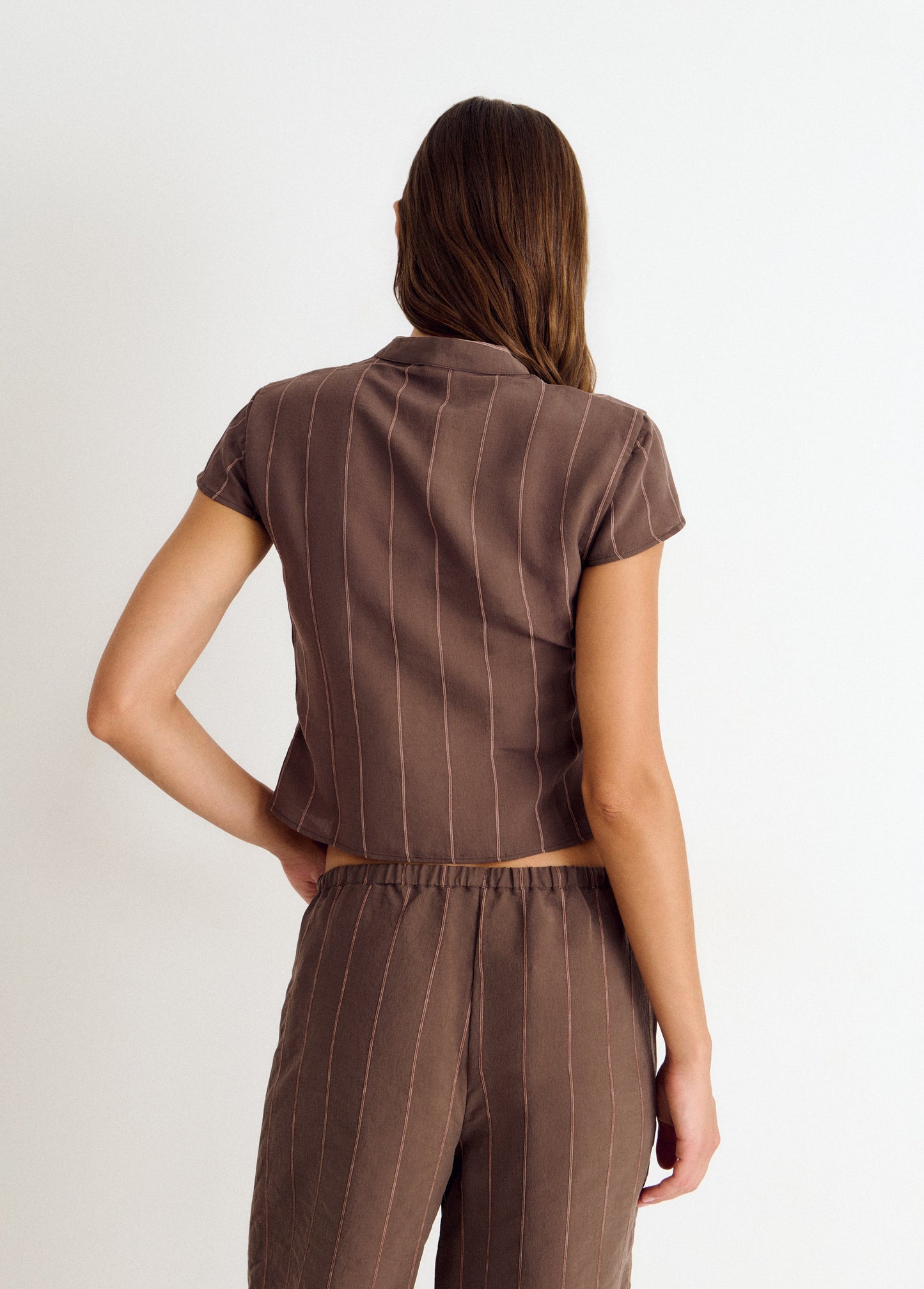 Camiseta rayas nudos