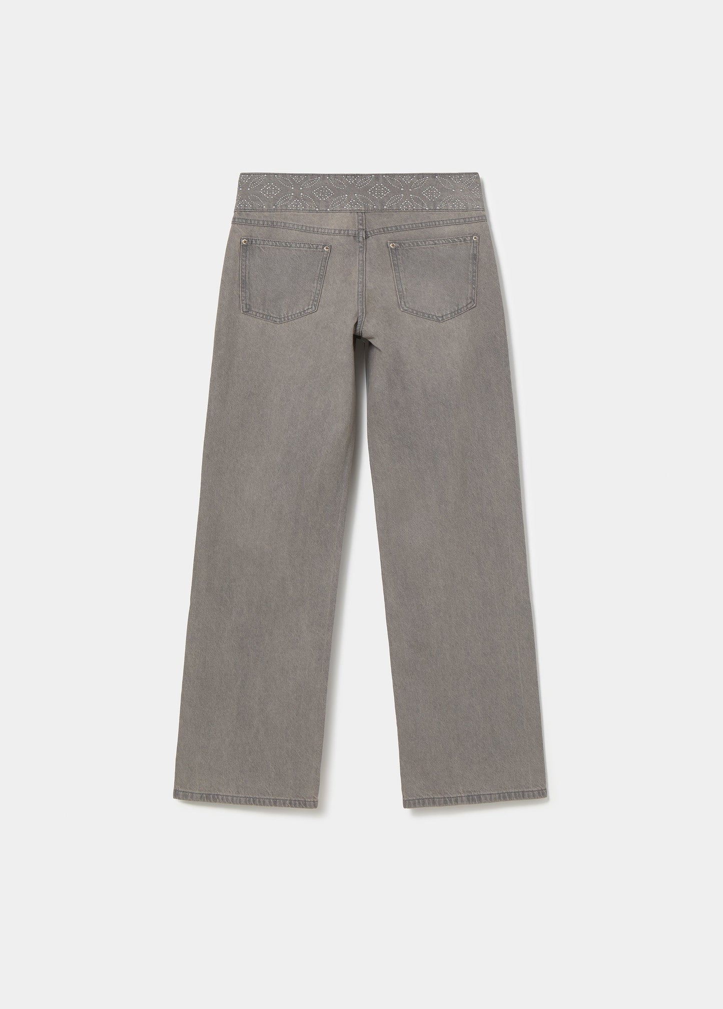 Jeans cinturilla ancha tachas
