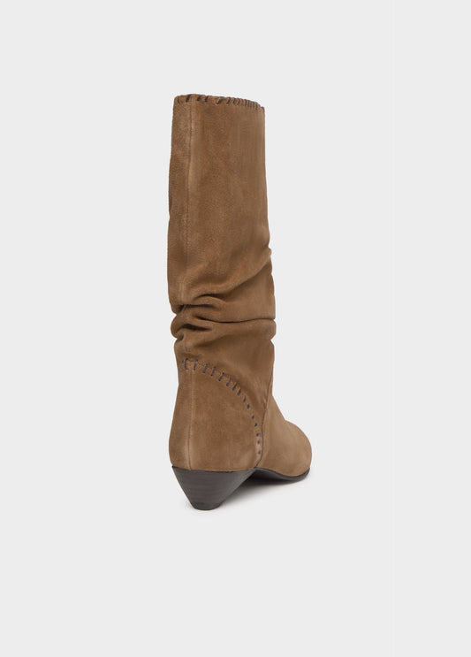 Bota slouchy tacón kitten