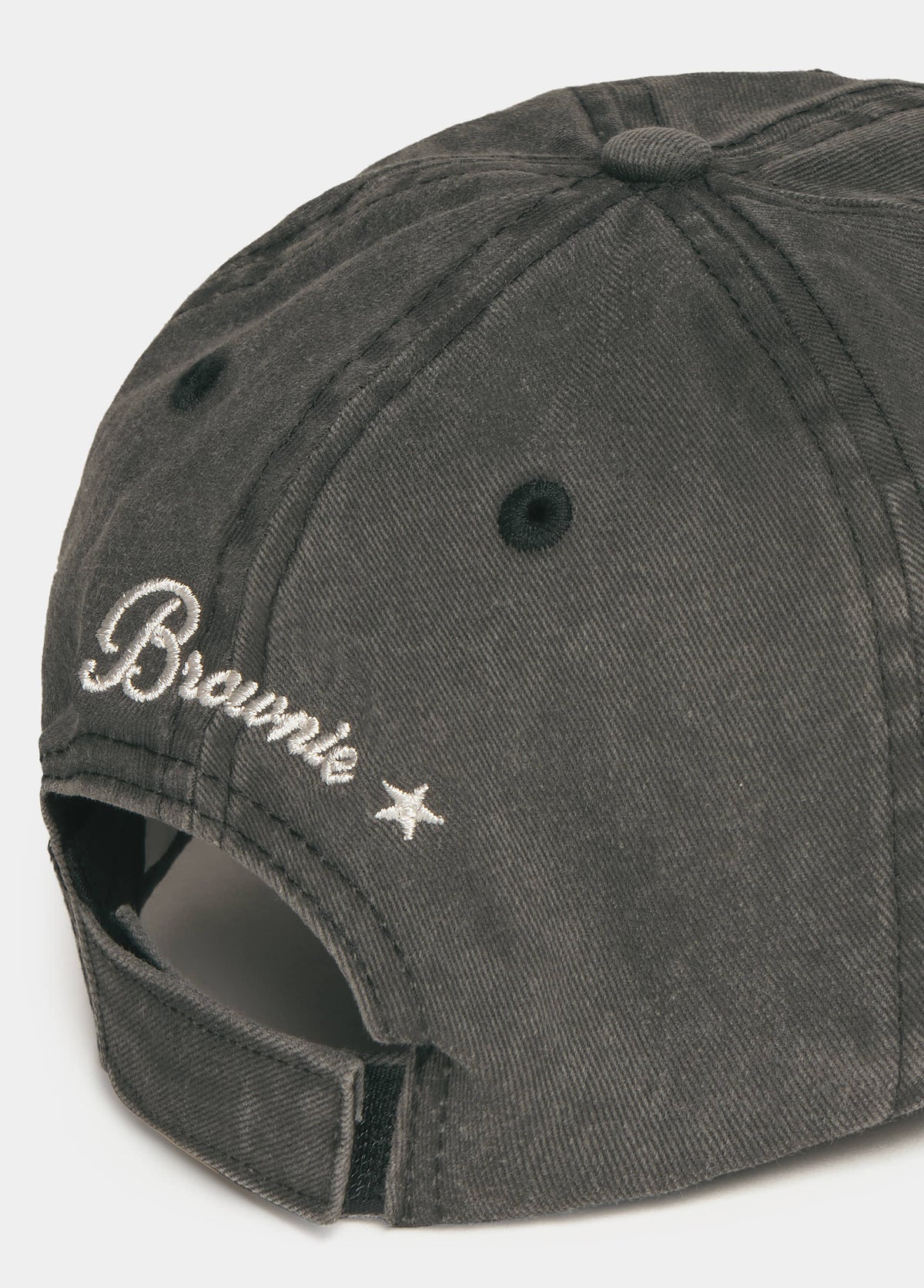 Gorra 20 aniversario tachas
