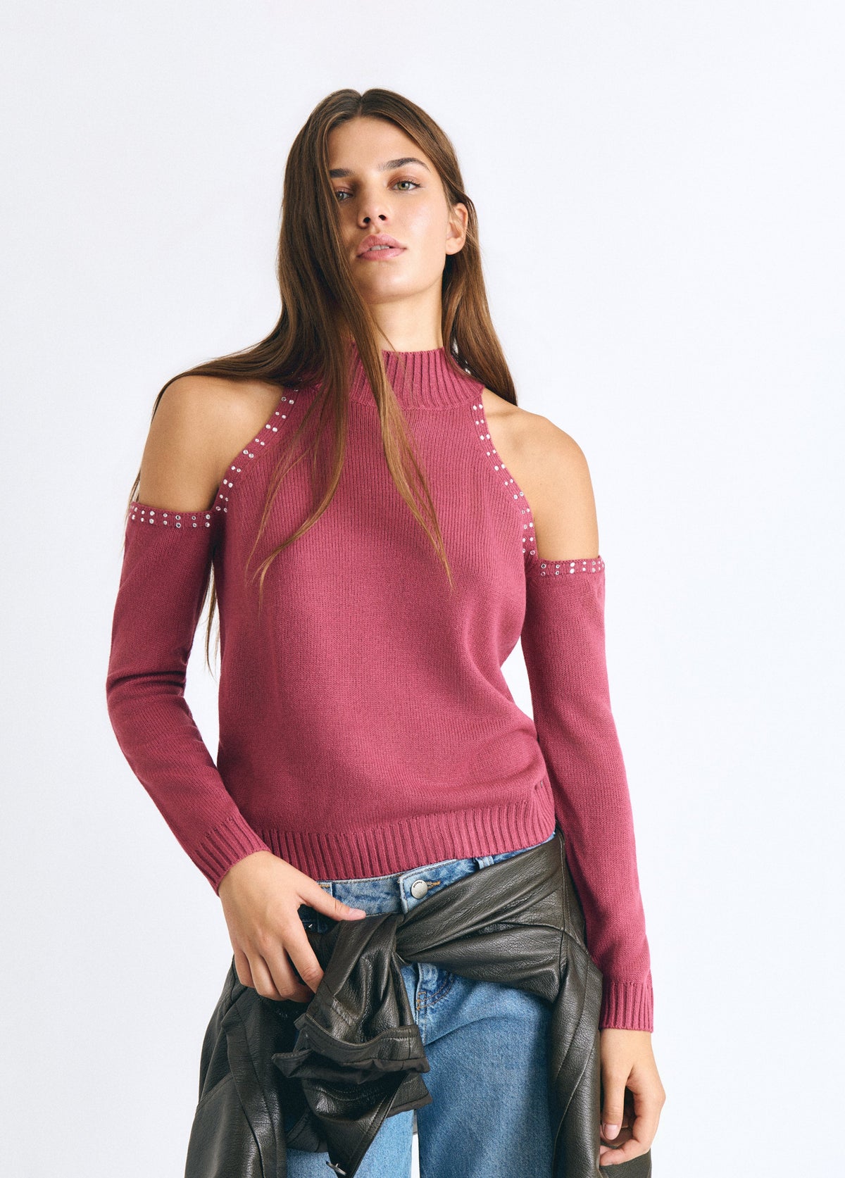 Jersey apertura hombros tachas