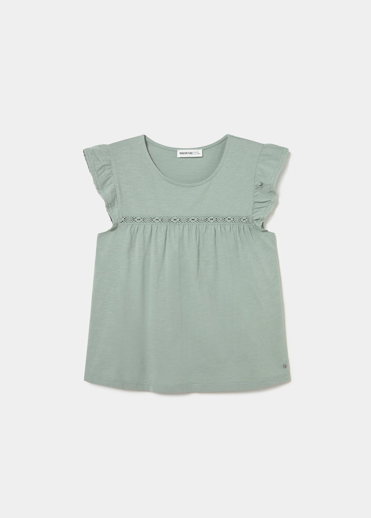 Camiseta volante y puntilla