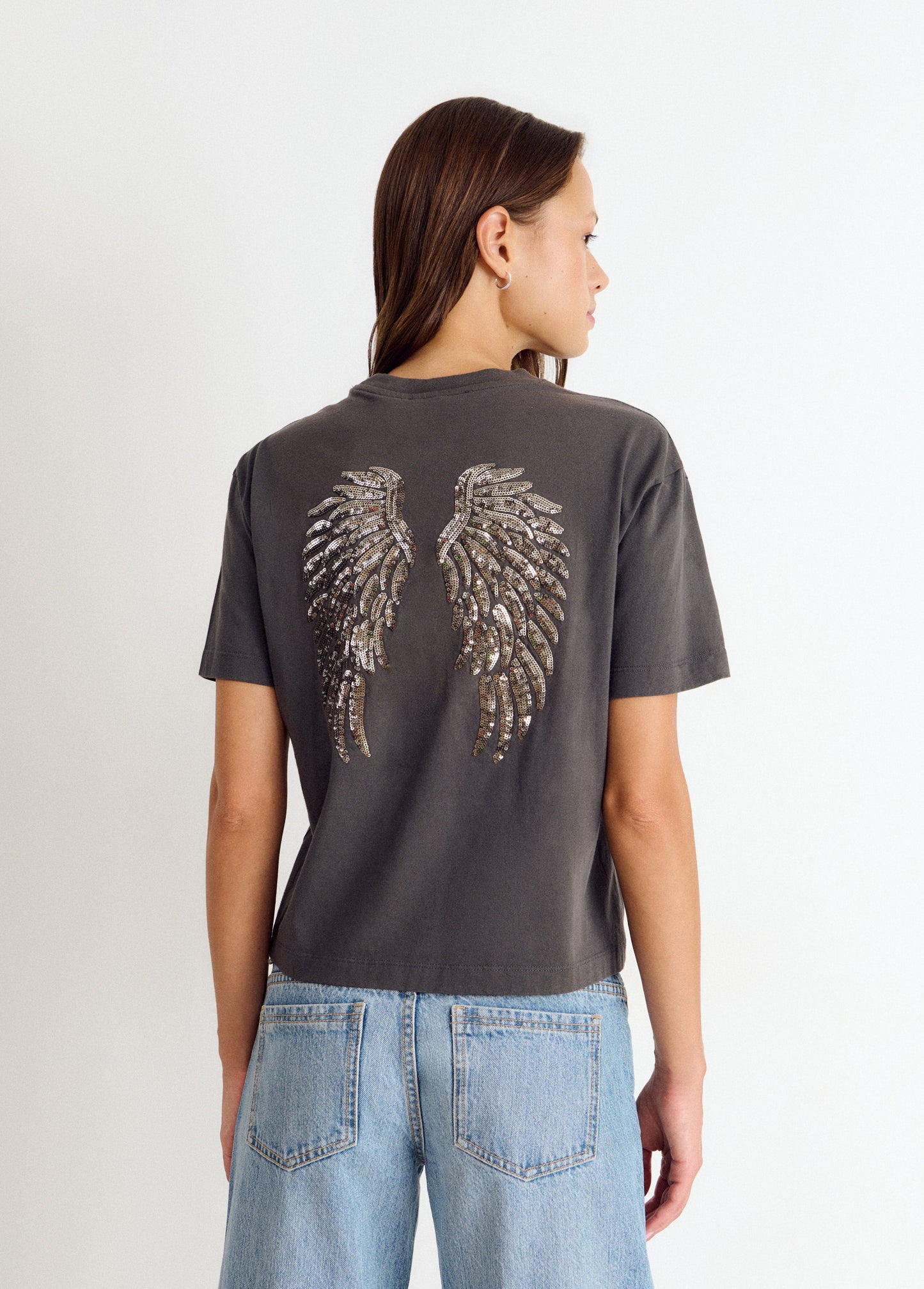 Camiseta alas lentejuelas
