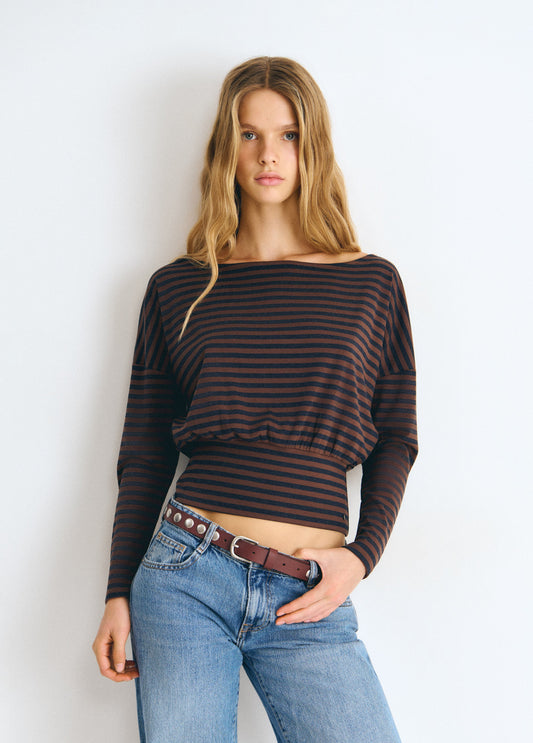 Camiseta raya tejida entallada cintura