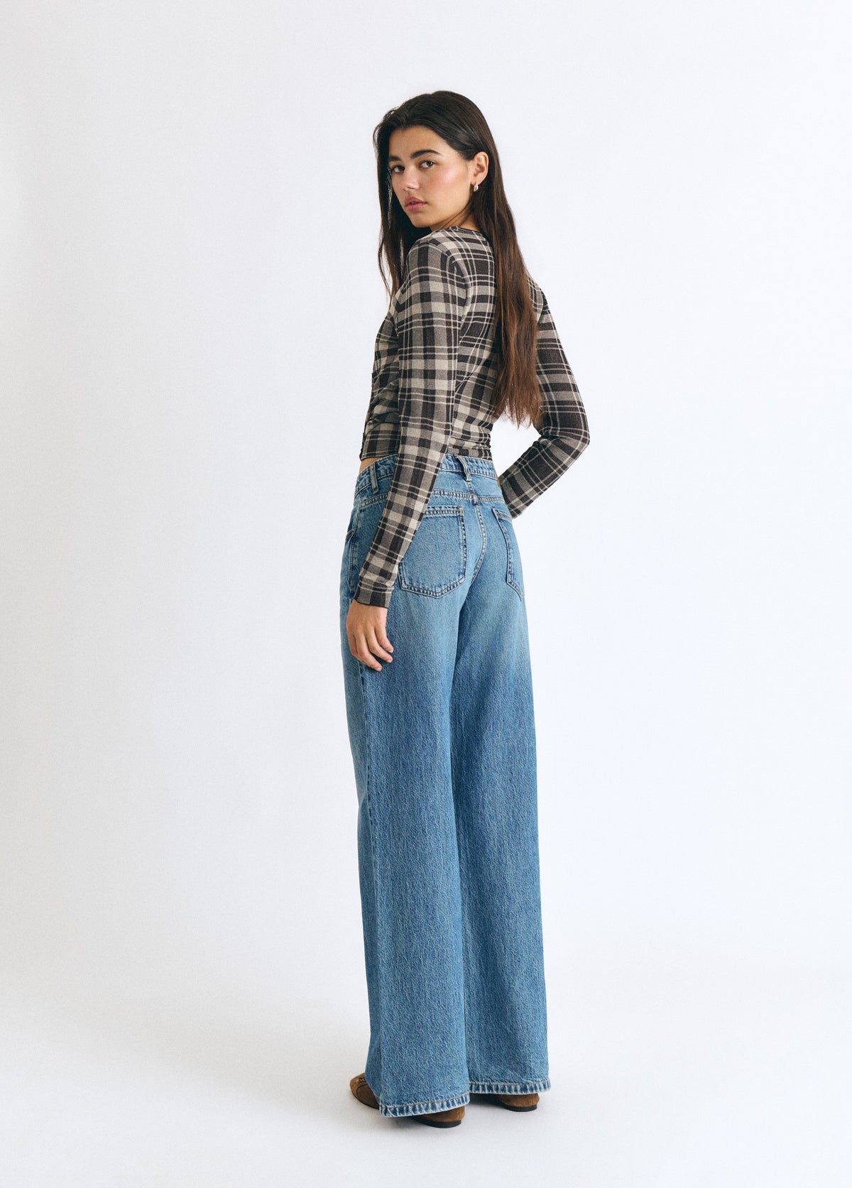 Jeans básico tiro medio
