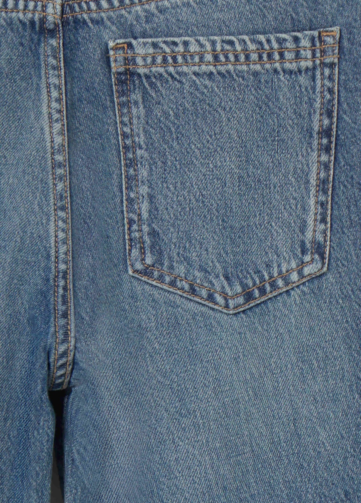 Jeans básico tiro medio