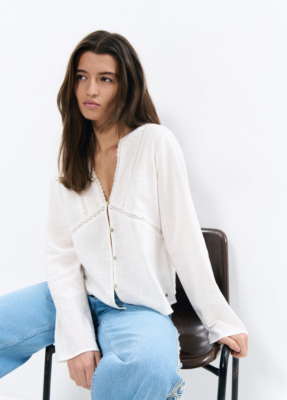 Blusa bordados lazos