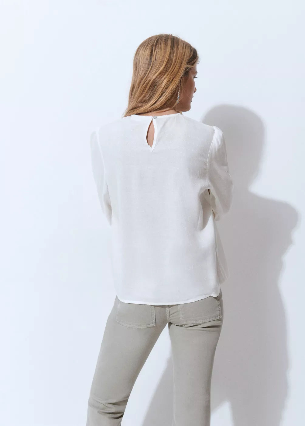 Blusa cuello redondo smock en pico