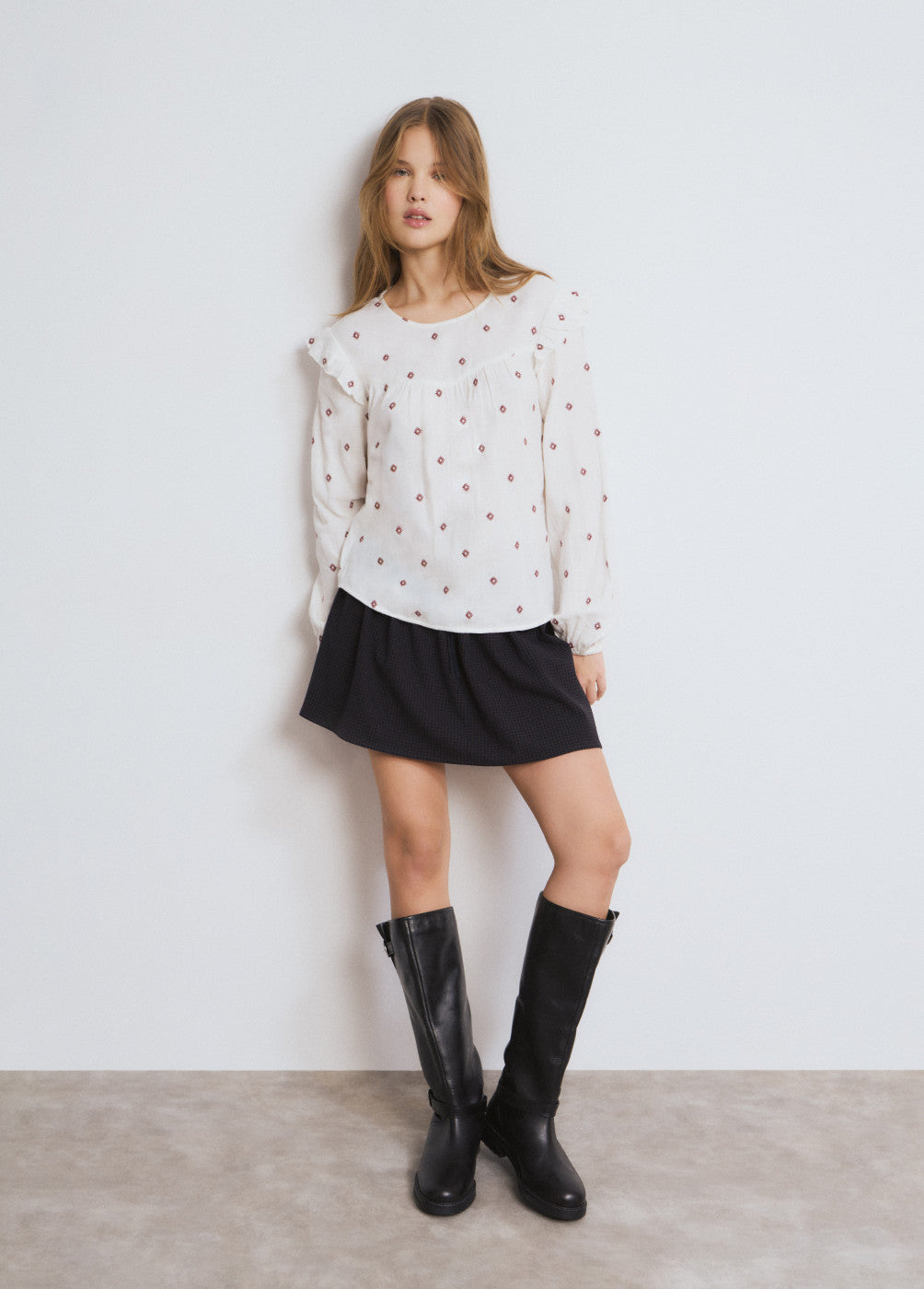 Blusa dobletela bordados