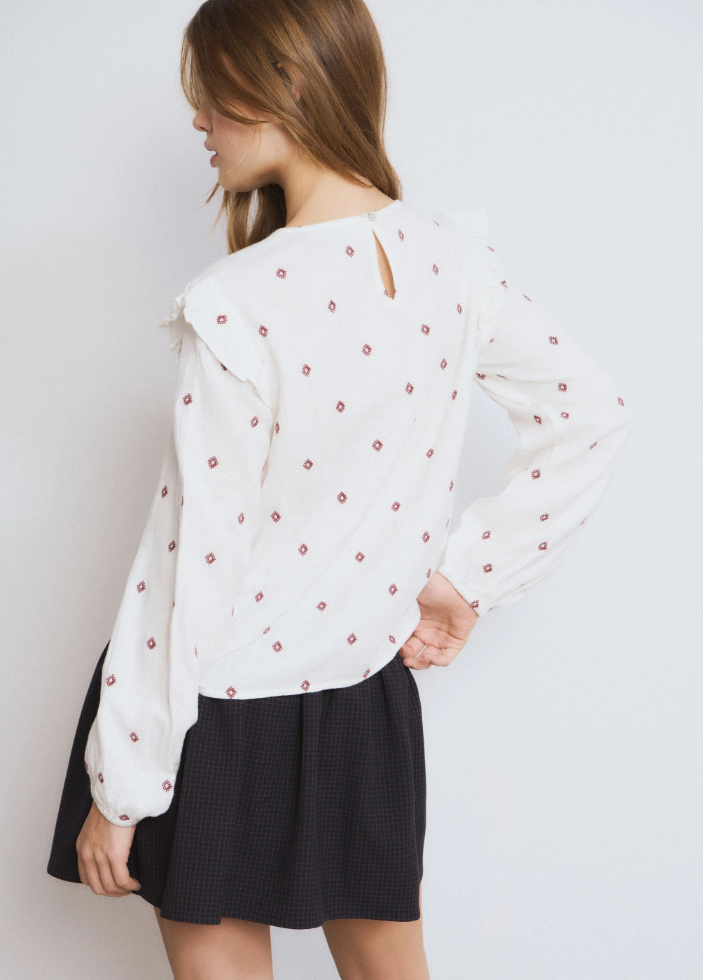 Blusa dobletela bordados