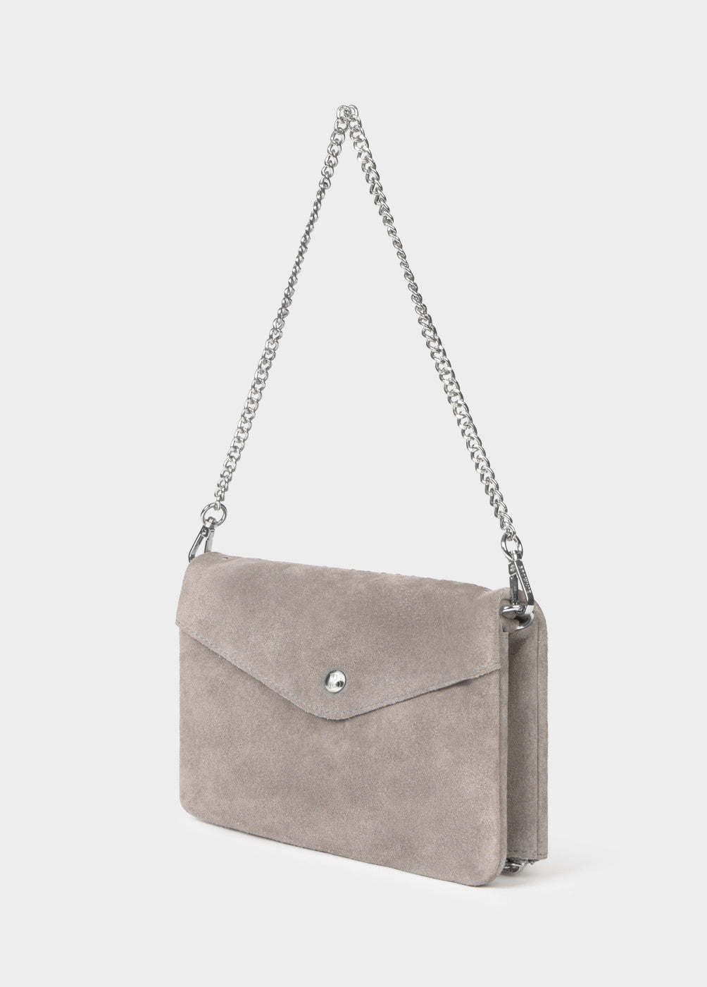 Bolso solapa tachitas cuero