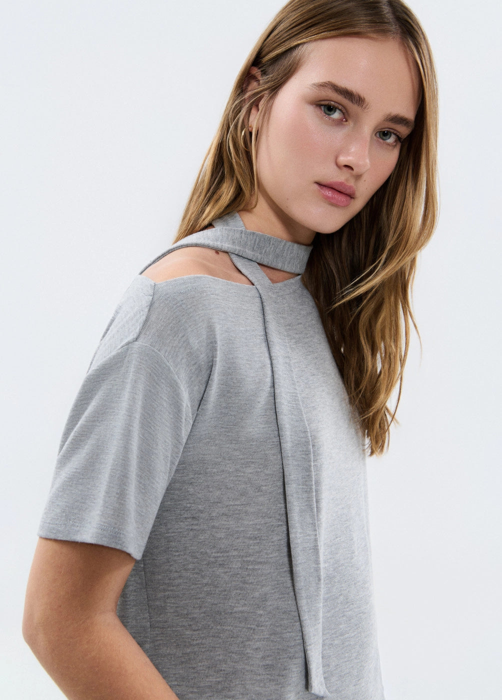 Camiseta asimétrica bufanda