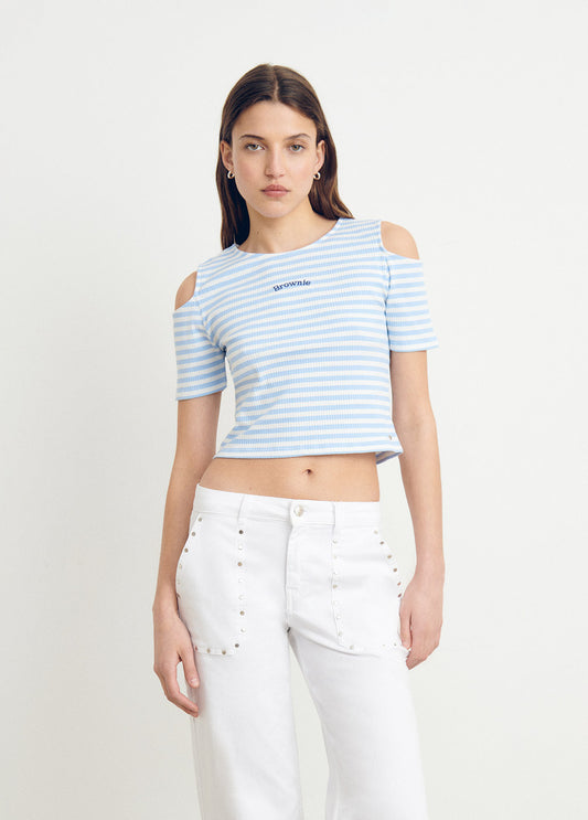 Camiseta rayas cut-out hombro y bordado