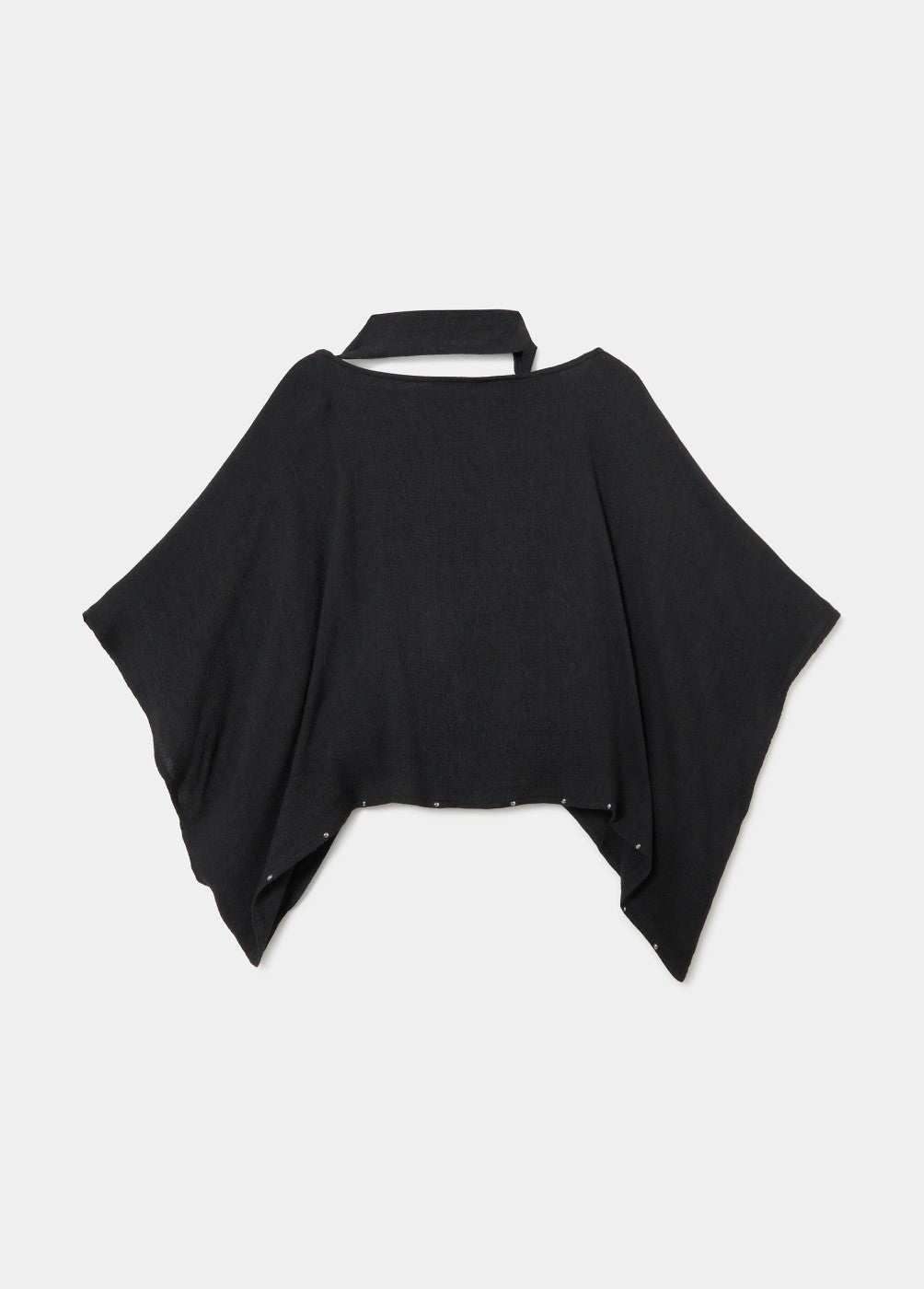 Capa detalle tachas y bufanda