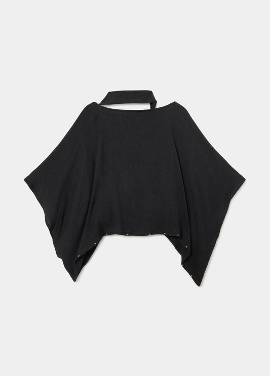 Capa detalle tachas y bufanda