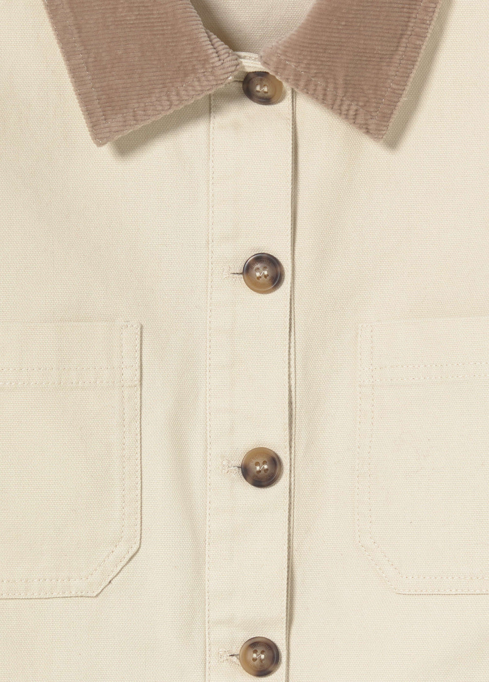 Chaqueta corta bolsillos frontales