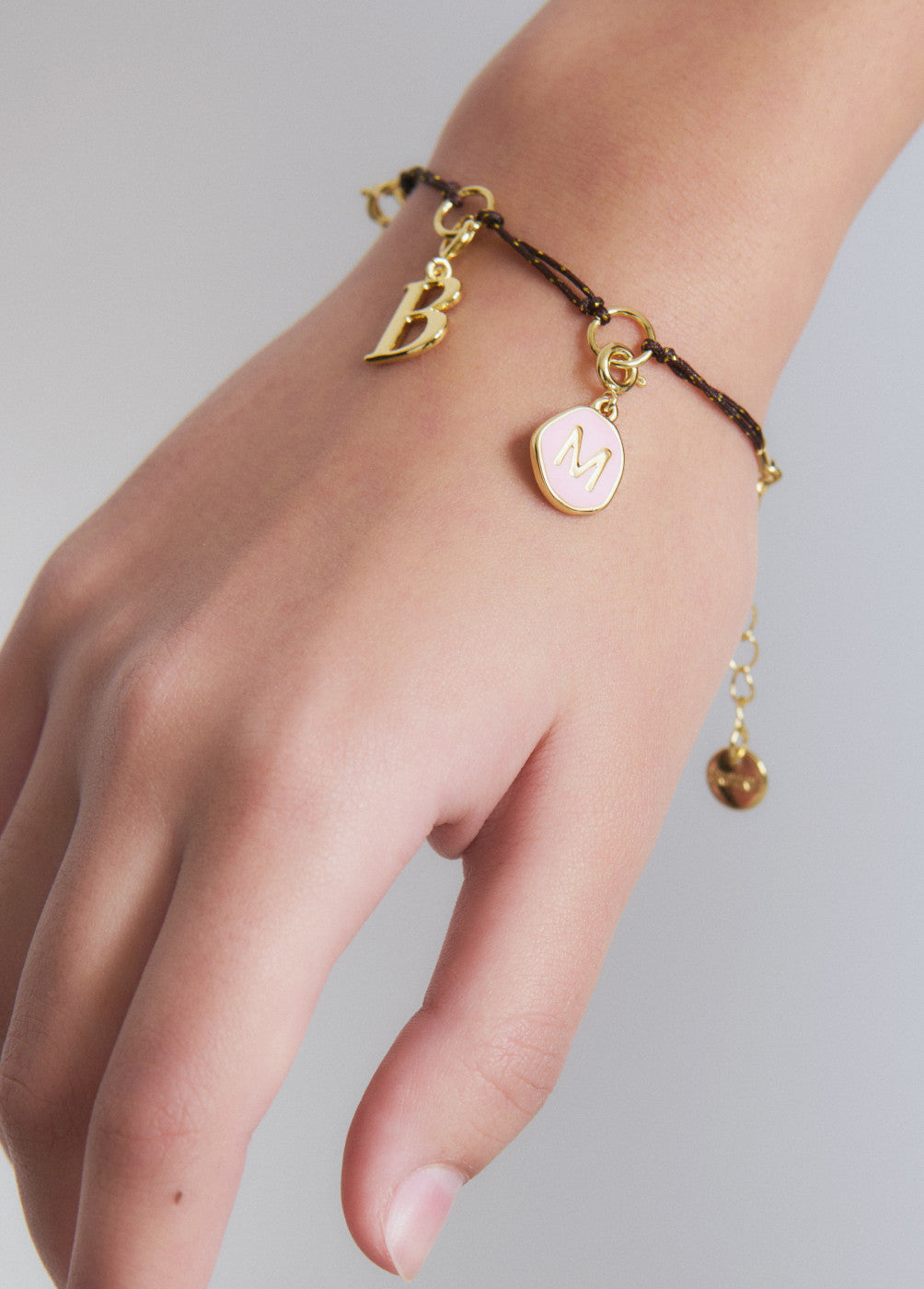 Charm inicial m