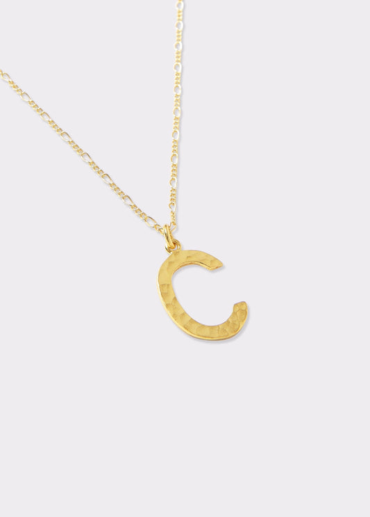 Collar inicial letra C