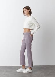 Pantalón cropped acampanado botones