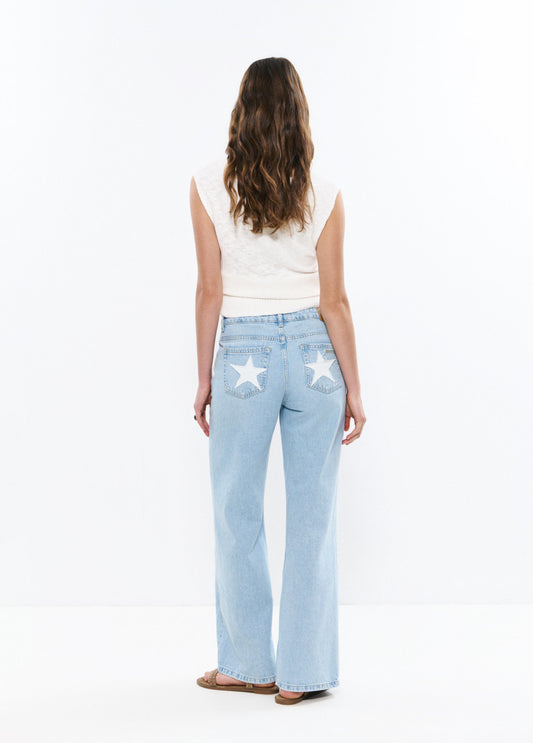 Jeans 5 bolsillos parche estrella