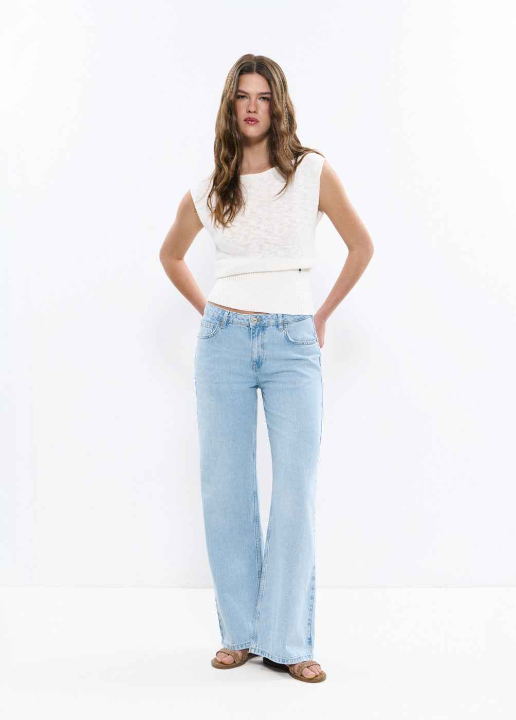 Jeans 5 bolsillos parche estrella