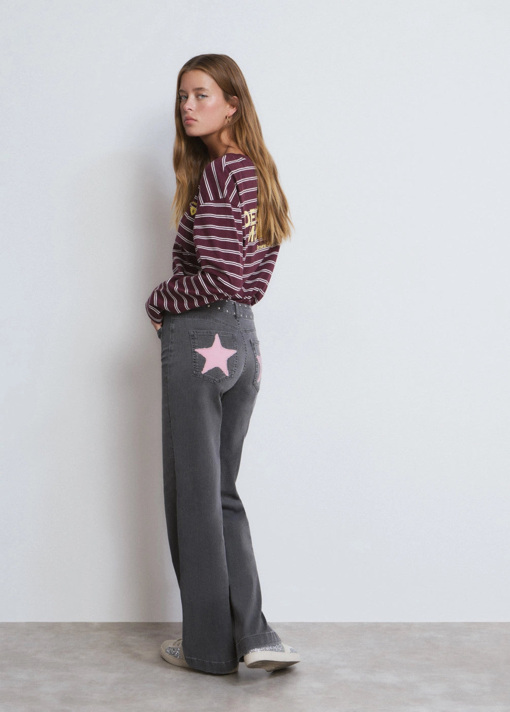 Jeans bolsillo parche estrellas twill
