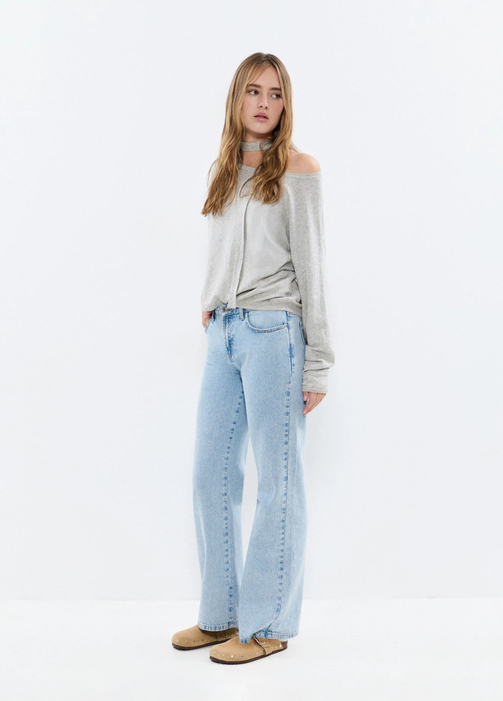 Jeans straight bordado bolsillos