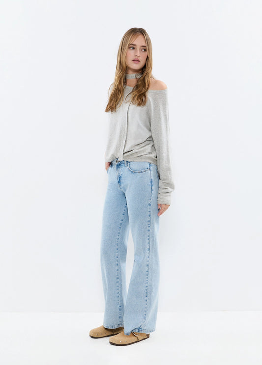 Jeans straight bordado bolsillos