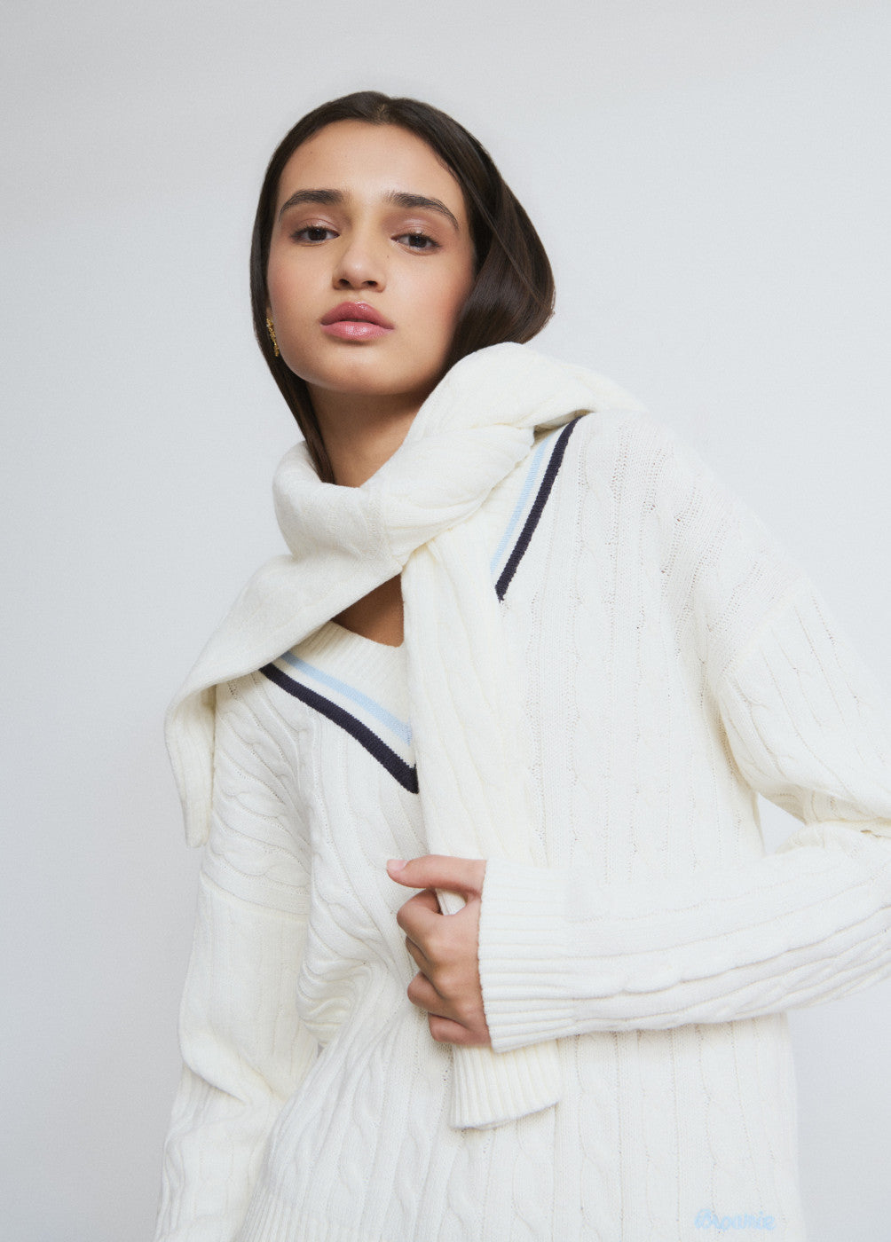 Jersey cuello pico trenzas