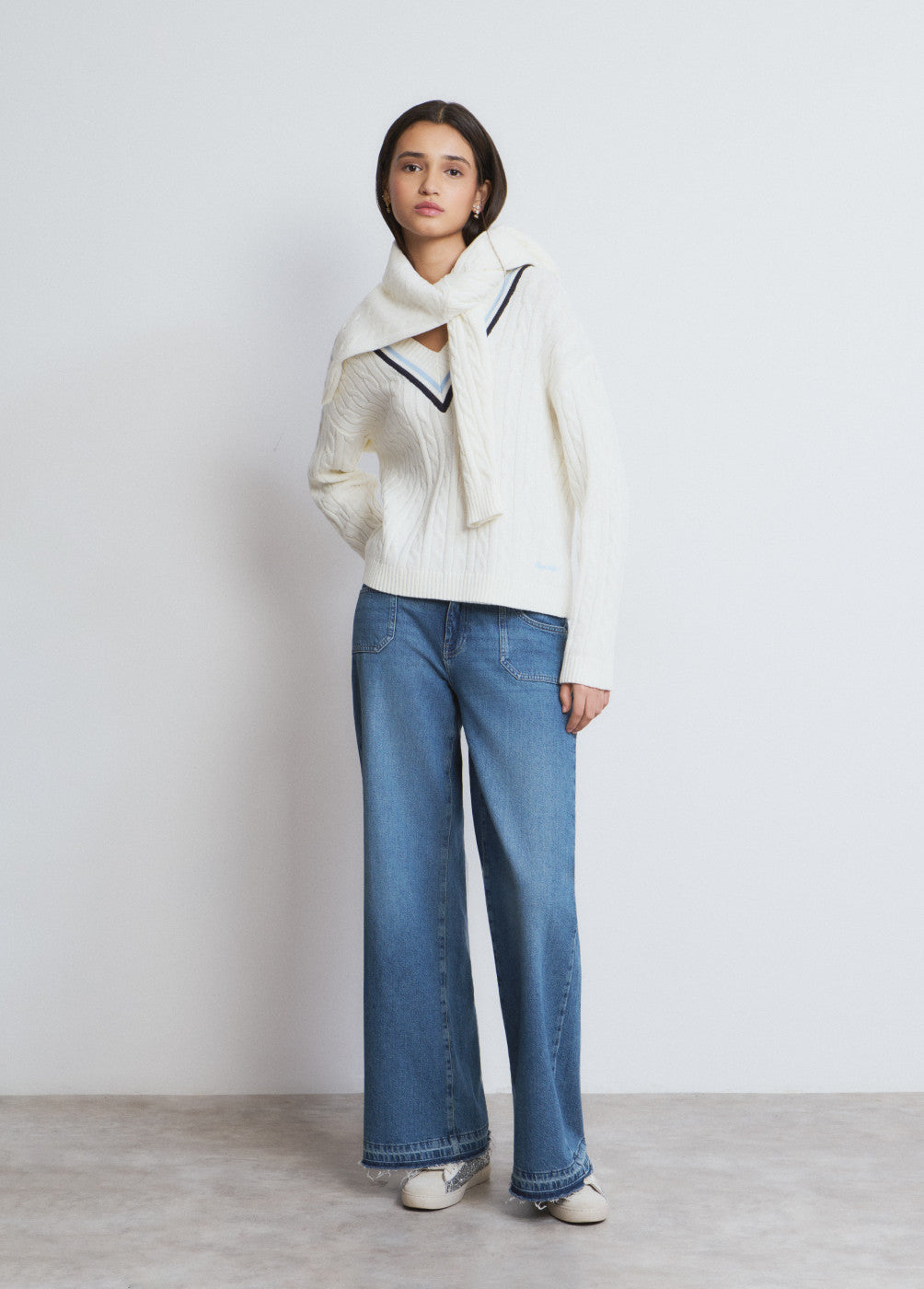 Jersey cuello pico trenzas