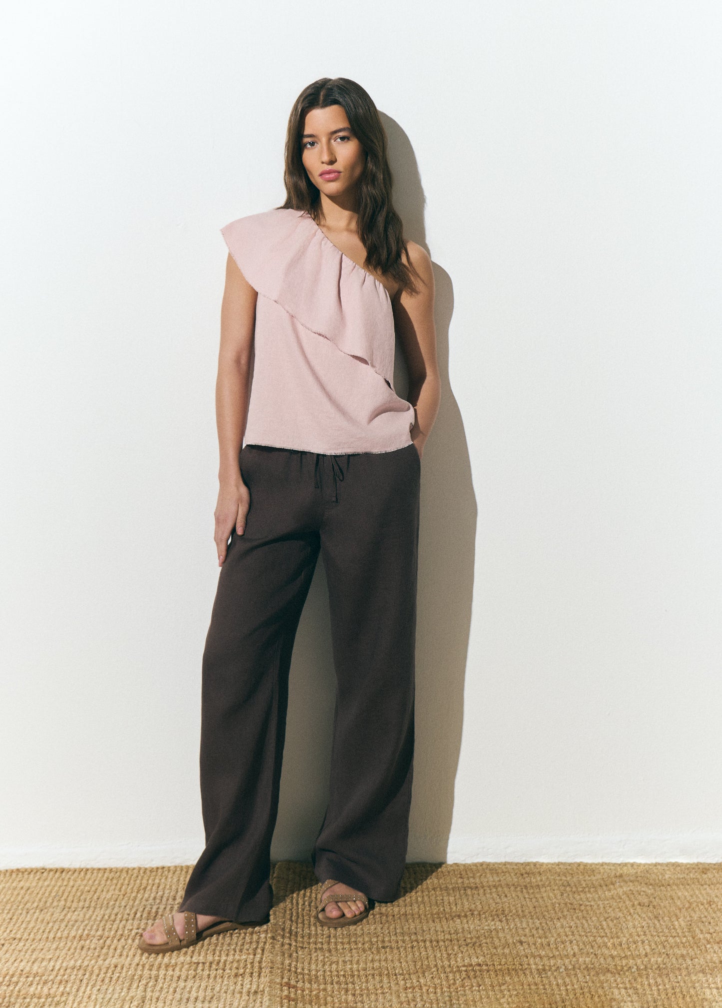 Top asimétrico volante