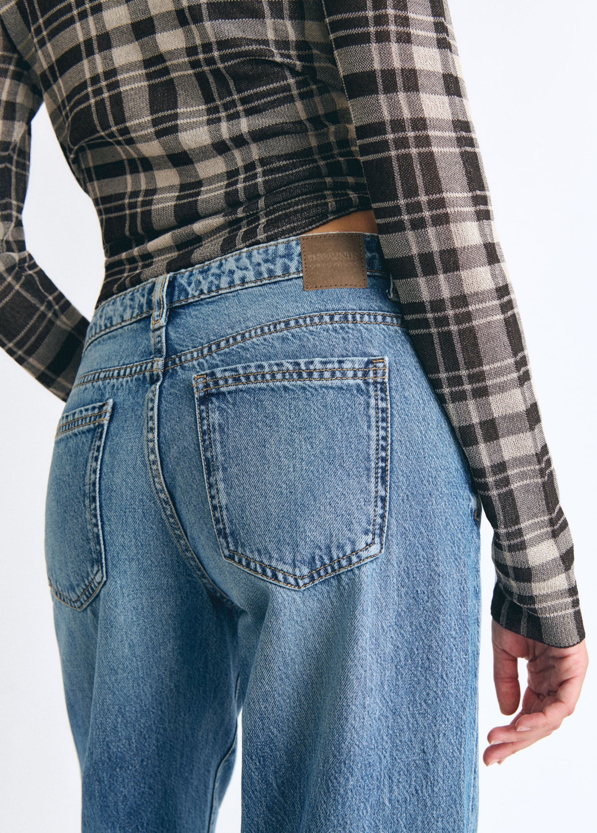 Jeans básico tiro medio