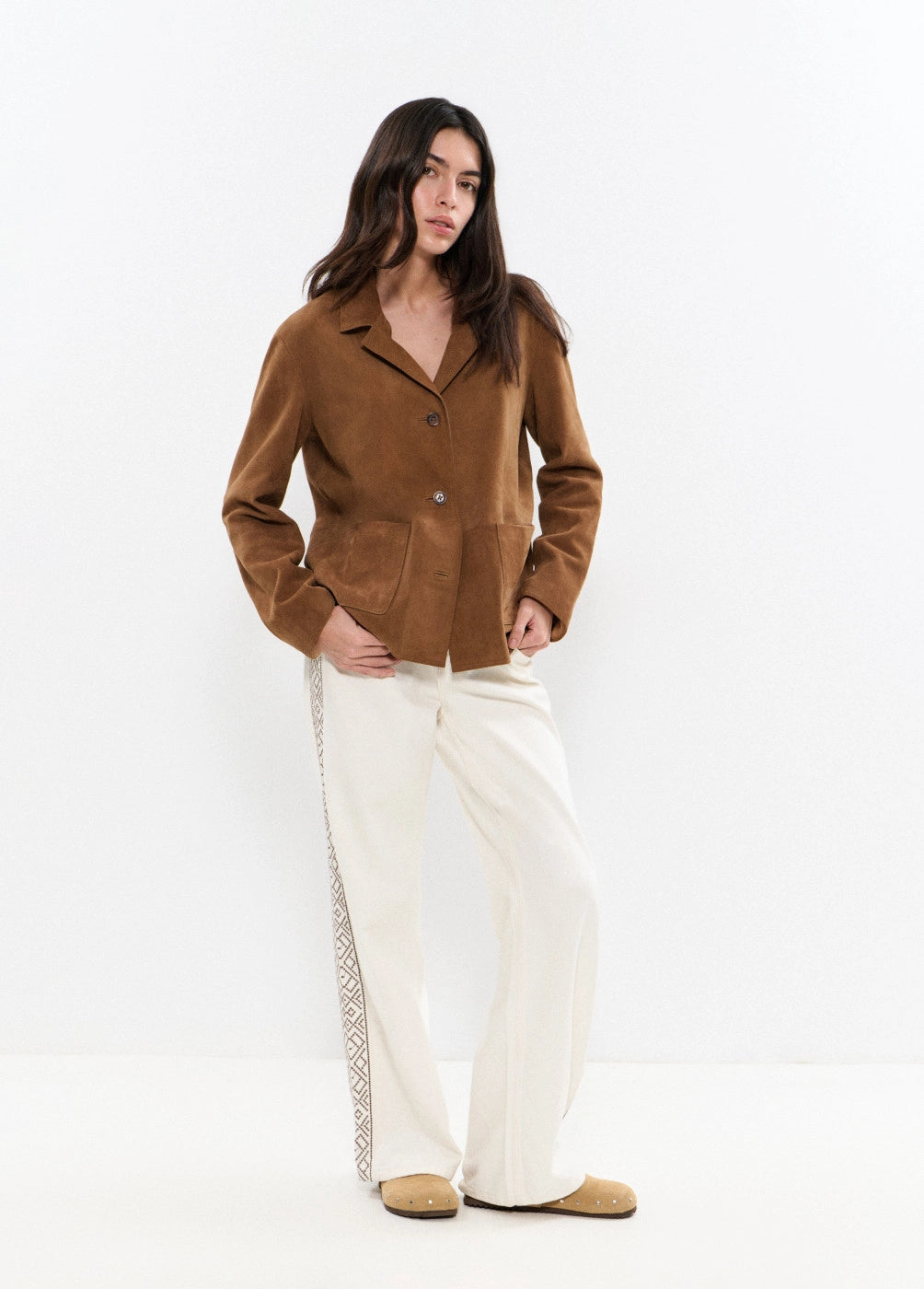 Pantalón bordados lateral