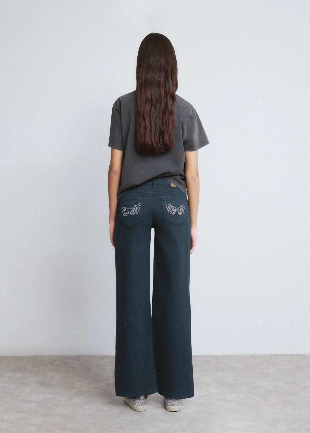Pantalón culotte alas bordadas