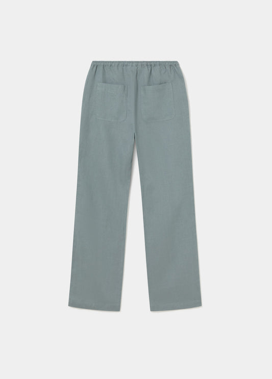 Pantalón fluido bolsillo parche