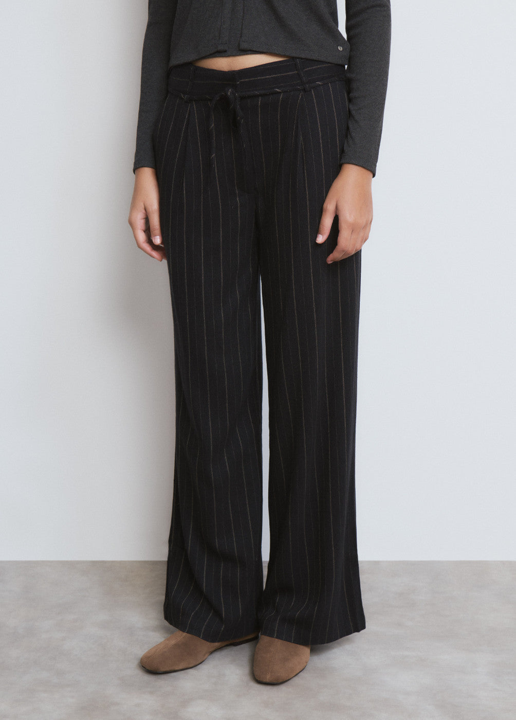 Pantalón rayas con pinzas