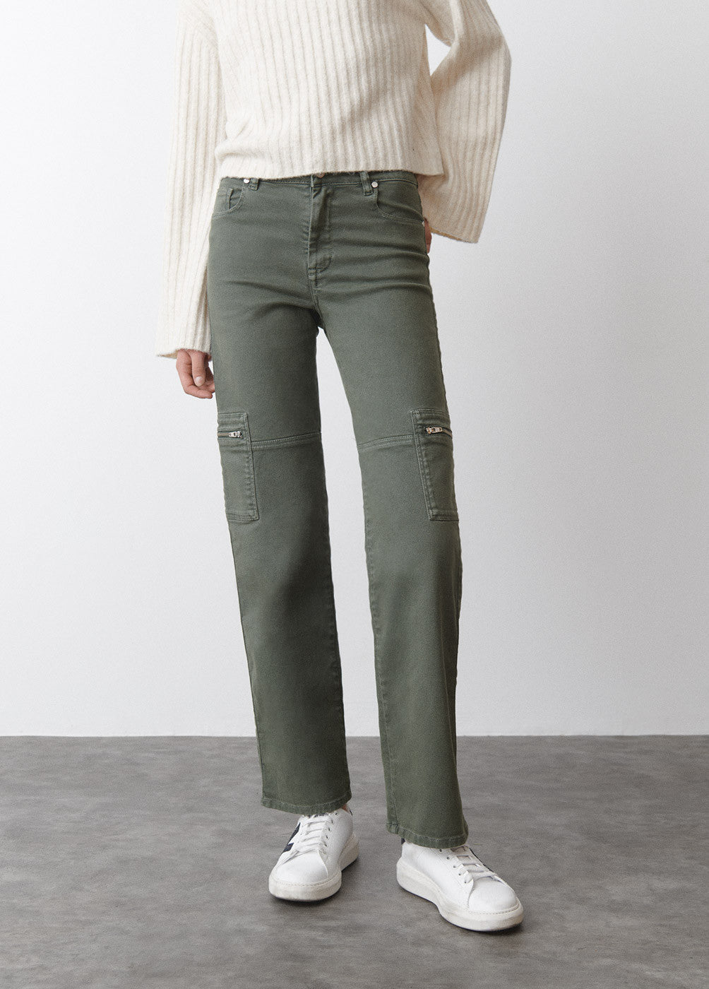 Pantalón recto cargo