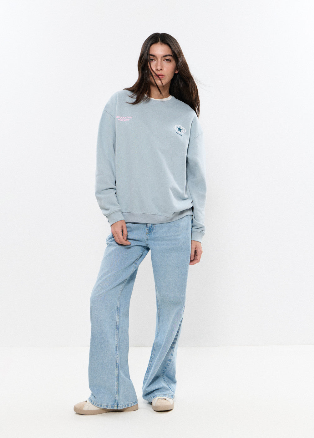 Sudadera print espalda con parche